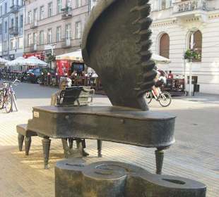 Nr. 78 - Rubinstein am Flügel mit Flügel