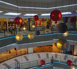 Im Kaufhaus unterwegs