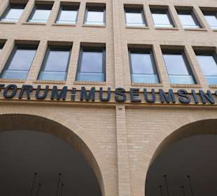 Beim FORUM an der MUSEUMSINSEL