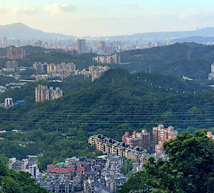 Maokong Gondel -  Rund um Tempel Station