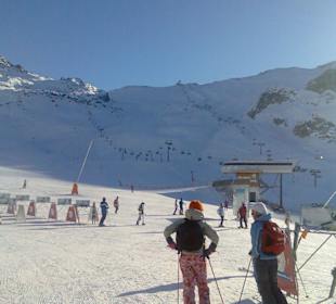 Blick am Morgen ins Skigebiet