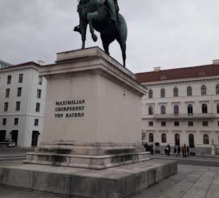 Reiterstandbild Kurfürst Maximiiian von Bayernn