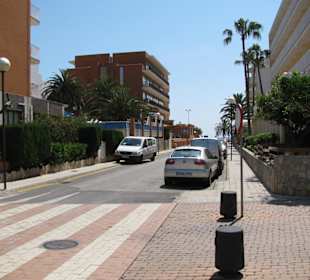 Seitenstraße Shoppingmall 1 km lang Laden an Laden