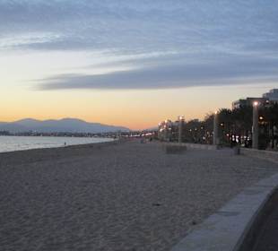 Strand am Abend im März 17