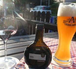 Zum Abendessen im Biergarten vom Adam Bräu