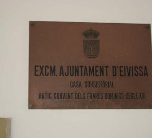 Rathaus / Kloster Santo Domingo