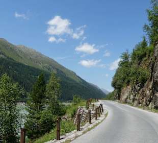 Panoramastraße entlang des Sees