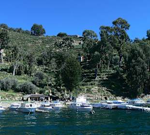 Widok wybrzeża z łódka