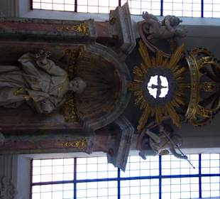 Altarmotive linker Bereich