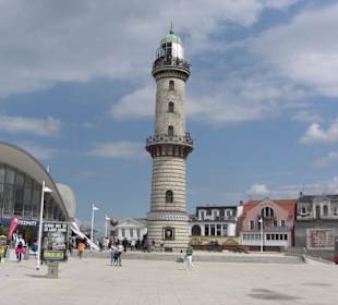 Teepott und Leuchtturm