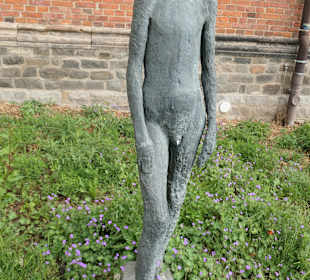 Bei einem Bummel im Magdeburger Skulpturenpark