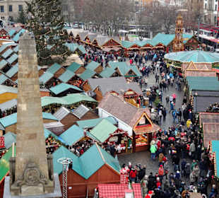 Der Weihnachtsmarkt Erfurt aus der Höhe gesehen