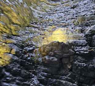 Grotta Cascata Varone