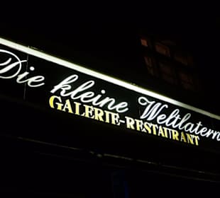 Eingangsschild der Kleinen Weltlaterne