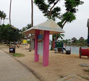 Haltestelle am Strand