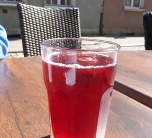 Vor dem Familia Bistro Garbary beim Mittagessen