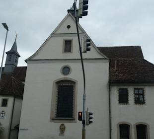 Das ehem. Kapuzinerkloster mit Klosterkirche