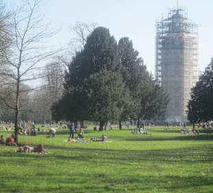 Schlossturm mit Gerüst