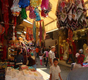 Einkaufen im Bazarviertel