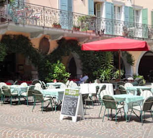 Terrassenplätze der Osteria Il Gallo