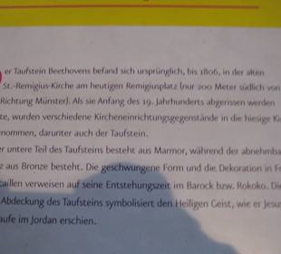 Info-Tafel zum Taufstein