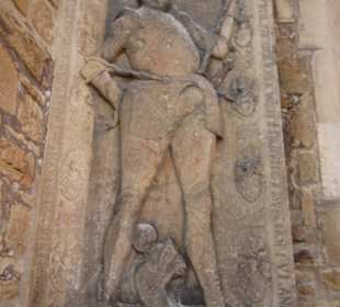 Grabplatte an der Südseite