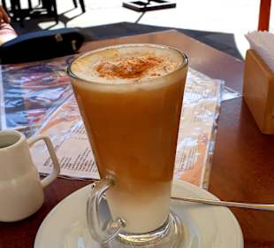 Café Misti und Alpaca Shop