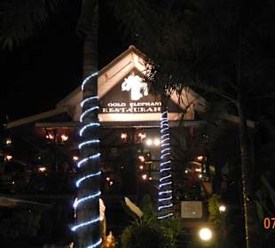 Das Restaurant bei Nacht