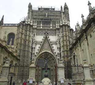 Außenansicht der Kathedrale