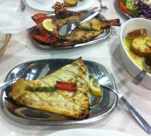 Leckerer Fisch auf dem Tisch