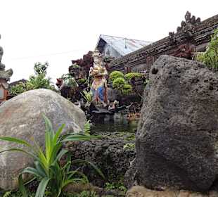 Im Kintamani-Tempel