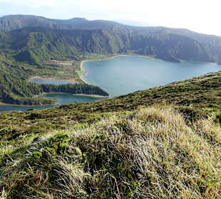 Wandern um den Lagoa do Fogo