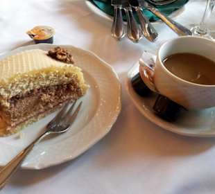 Wirklich lecker diese Nusstorte