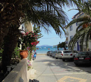 Weg zum Meer in Tolo