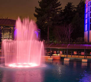 Small world bei Nacht