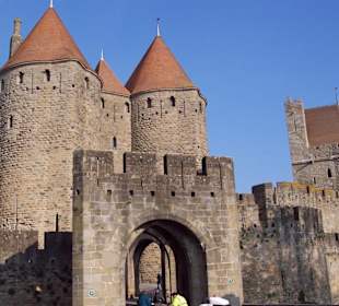 La entrada a la ciudad amurallada
