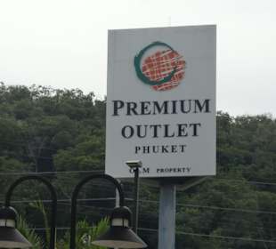 Hinweisschild auf das Center