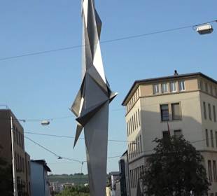 Skulptur 6-87/88 am Kernerplatz