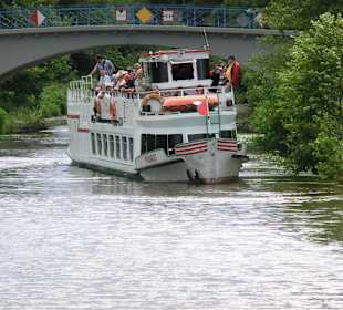 Gegenschiff kommend von Buchwald