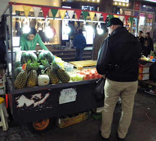 Food in Myeongdong Quarter