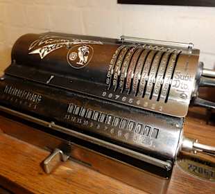 Alte Rechenmaschine