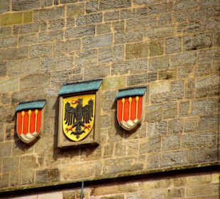 Wappen am Turm 