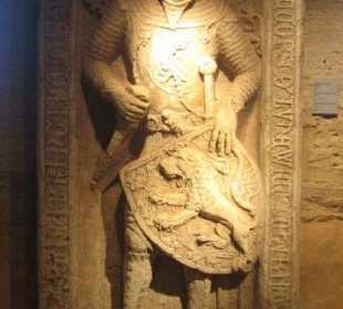 Exponate in den Ausstellungshallen der Wartburg.