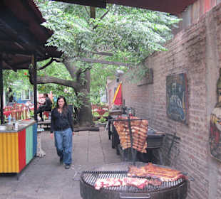 Argentinisches Gartenlokal in La Boca