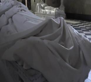 Mausoleum 