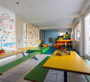 Kids Club