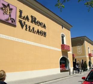 Haupteingang La Roca Village