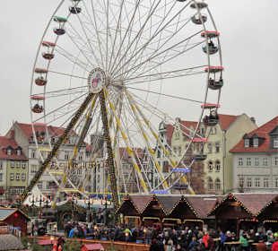 Das Riesenrad auf dem Erfurter Weihnachtsmarkt