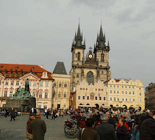 Der Altstädter- Ring mit Teynkirche 