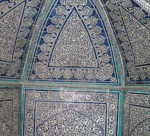 Pahlavon Maxmud Mausoleum
